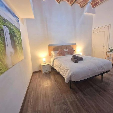 Apartahotel Casa Batito L'Hospitalet de Llobregat Kültér fotó