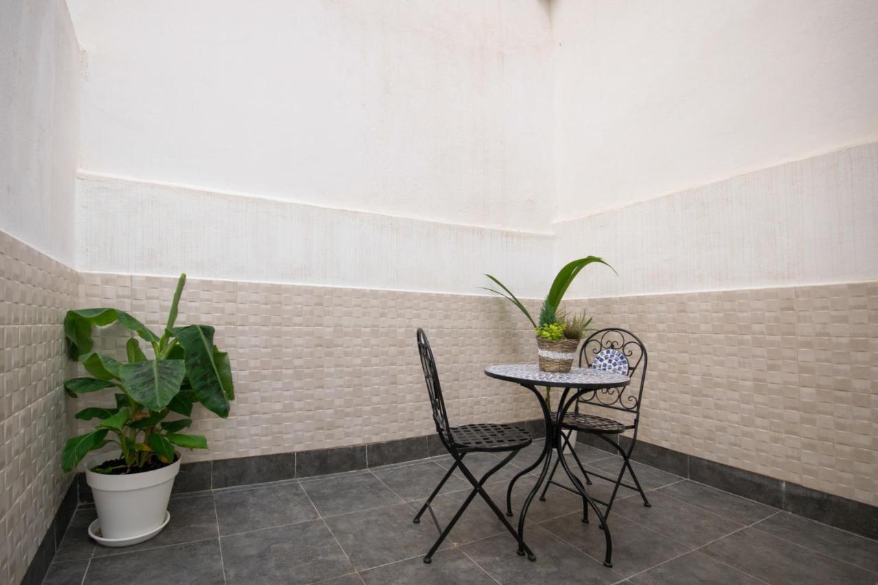 Apartahotel Casa Batito L'Hospitalet de Llobregat Kültér fotó